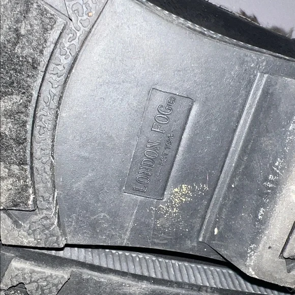 London Fog Black and Gray Winter Boots with Faux Fur - Picture 10 of 14